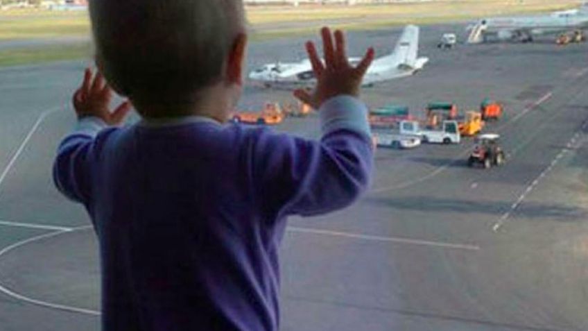 Los padres del año: Pareja deja a su recién nacido en un aeropuerto con tal de no pagar el boleto