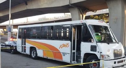 Imágenes fuertes: Sujetos ultiman a pasajero de transporte público en Naucalpan y huyen