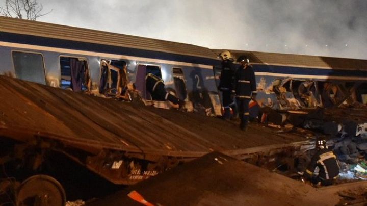 Alarmante: Sube a 36 la cifra de muertos en Grecia tras el choque de trenes