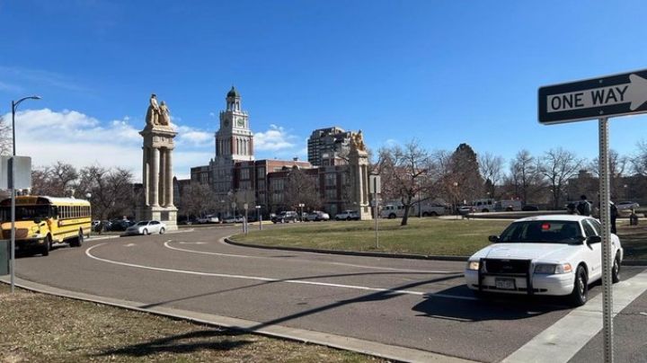 Tiroteo en escuela secundaria de Denver, en Colorado deja 2 heridos; responsable fue un alumno