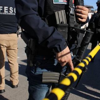 Por calles de Tijuana, sujetos armados le arrebatan la vida a un hombre; hay un herido