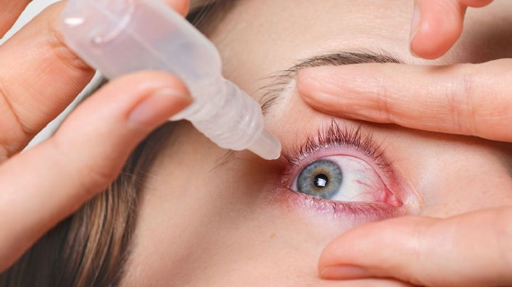 EU alerta sobre bacterias en gotas para los ojos; reportan a 3 muertos y 8 más perdieron la vista