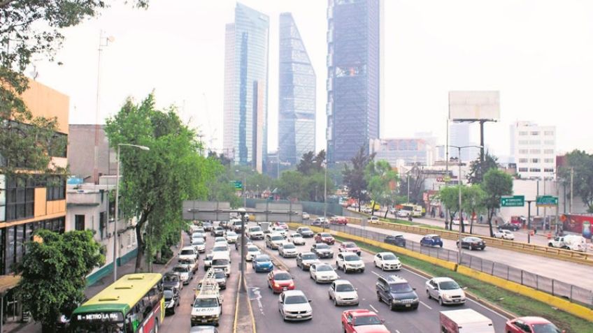 Hoy No Circula viernes 24 de marzo 2023: Terminación de placas que 'descansa' en CDMX y Edomex