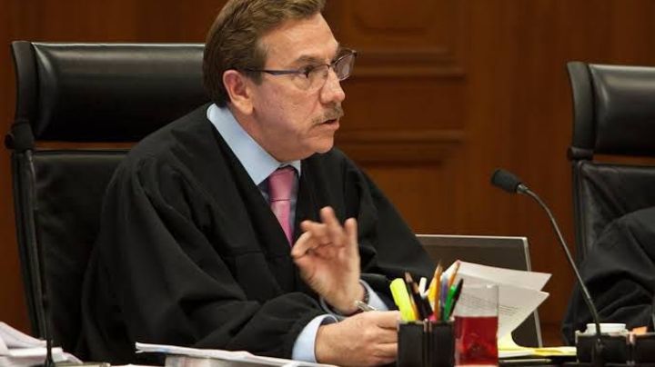 Morenistas contraatacan con 'Plan B' y señalan nexos de ministro de la SCJN con Peña Nieto y Calderón