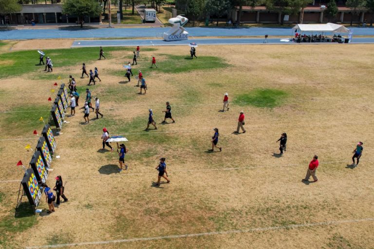 Alejandra Valencia y Aida Román lideran selección mexicana de tiro con arco para competencias de 2023