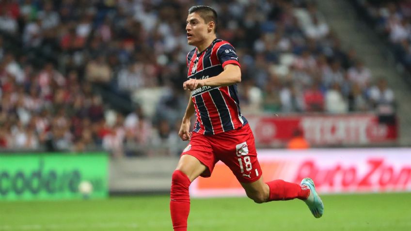 Jugador de Chivas se deshace en elogios hacia un futbolista de Atlas previo al Clásico Tapatío