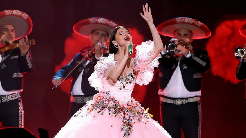 Ángela Aguilar no se guarda nada y envía certero mensaje a sus detractores en pleno concierto