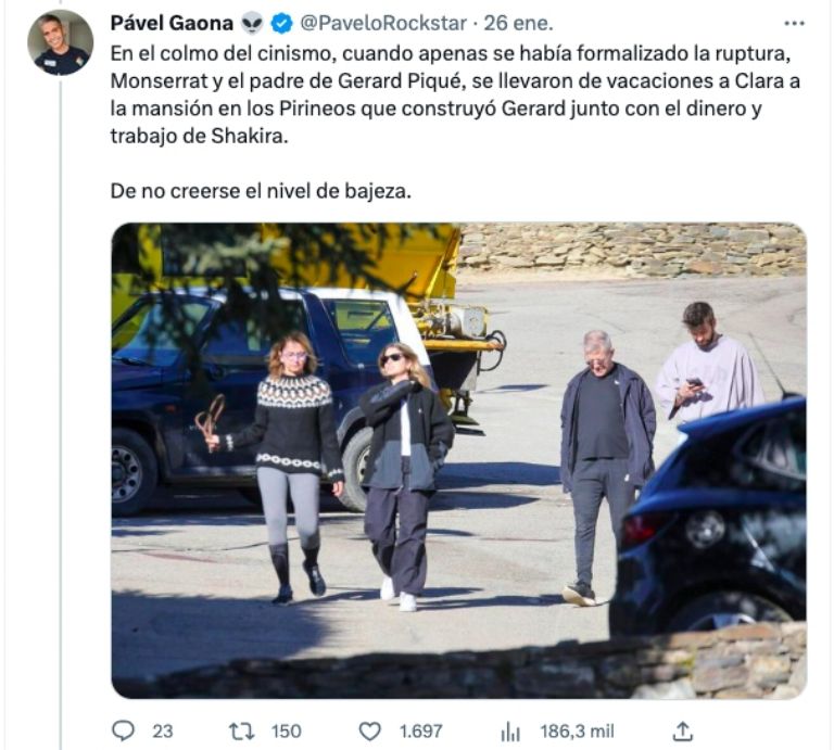 Padres de Piqué con Clara Chía 