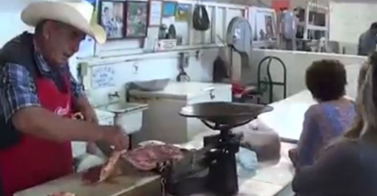 Comerciantes del mercado de Empalme viven 'crisis' por bajas ventas