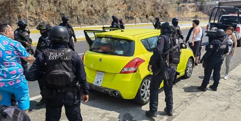 Detención de turistas en Acapulco