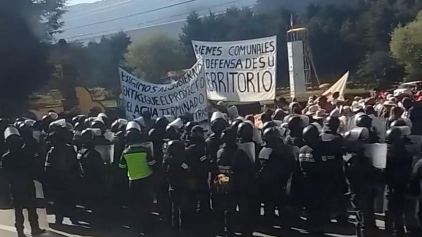 VIDEO: Protesta se sale de control en la autopista México-Toluca y termina en enfrentamientos