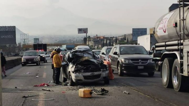 (FOTOS) Imágenes fuertes: Trágico accidente en la México-Puebla deja un muerto y tres heridos
