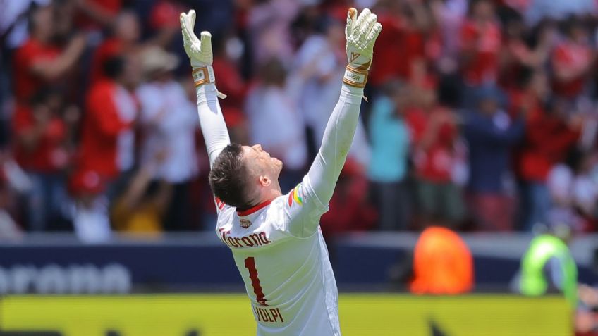 VIDEO: Portero de Toluca Tiago Volpi anota de 'Panenka'; ¿cuántas anotaciones lleva en el torneo?