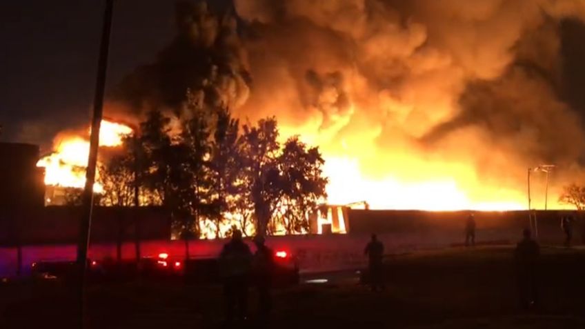 VIDEO: Se registra voraz incendio en bodegas de la Central de Abastos de la Ciudad de México