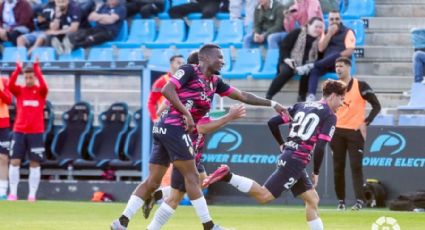 Mexicano Jordan Carrillo anota su primer gol en Europa en jornada contrastante para sus compatriotas