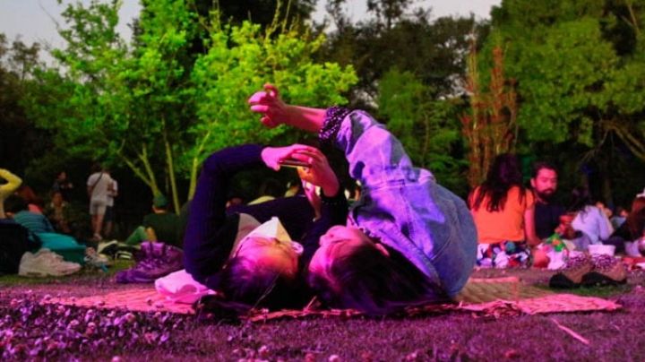 Todo un éxito el picnic nocturno en el Bosque de Chapultepec; asistieron más de 13 mil personas
