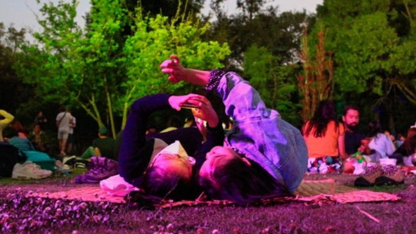 Todo un éxito el picnic nocturno en el Bosque de Chapultepec; asistieron más de 13 mil personas