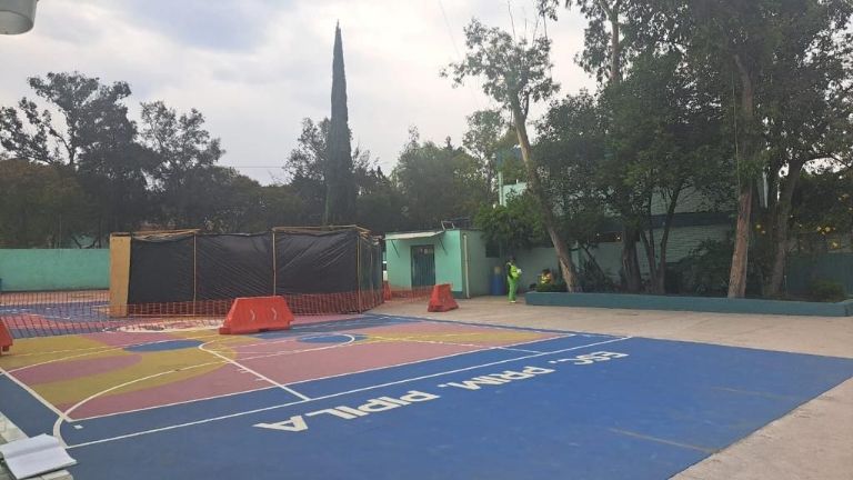 Pilote del Cablebús en Primaria de la Miguel Hidalgo