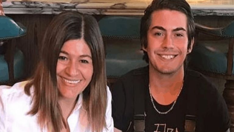 Martha Figueroa y su hijo