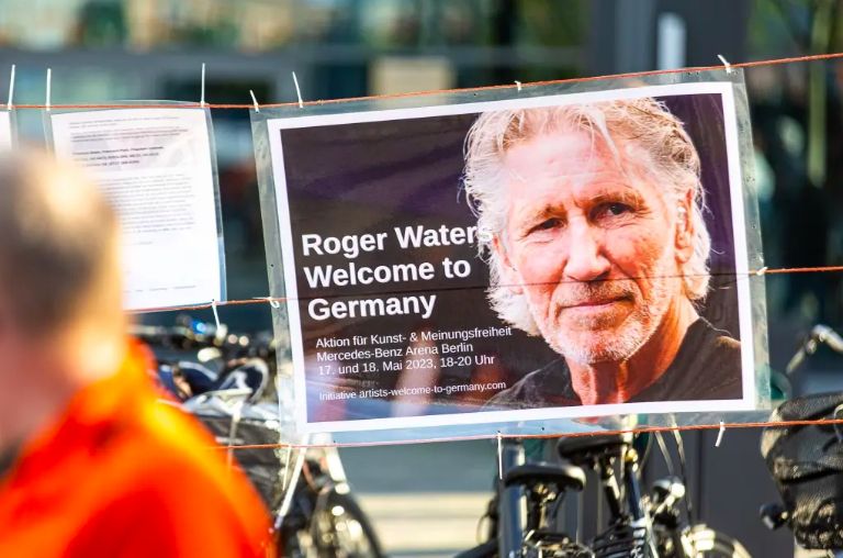 Roger Waters 