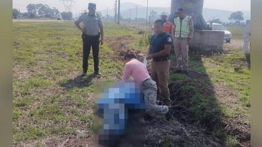 A la orilla de la carretera Tulancingo-Tihuatlán, autoridades localizan un cuerpo violentado