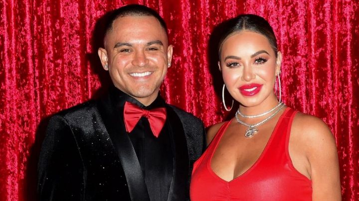 Sorpresa: Tras duro divorcio, Chiquis Rivera da el sí quiero y se compromete con Emilio Sánchez