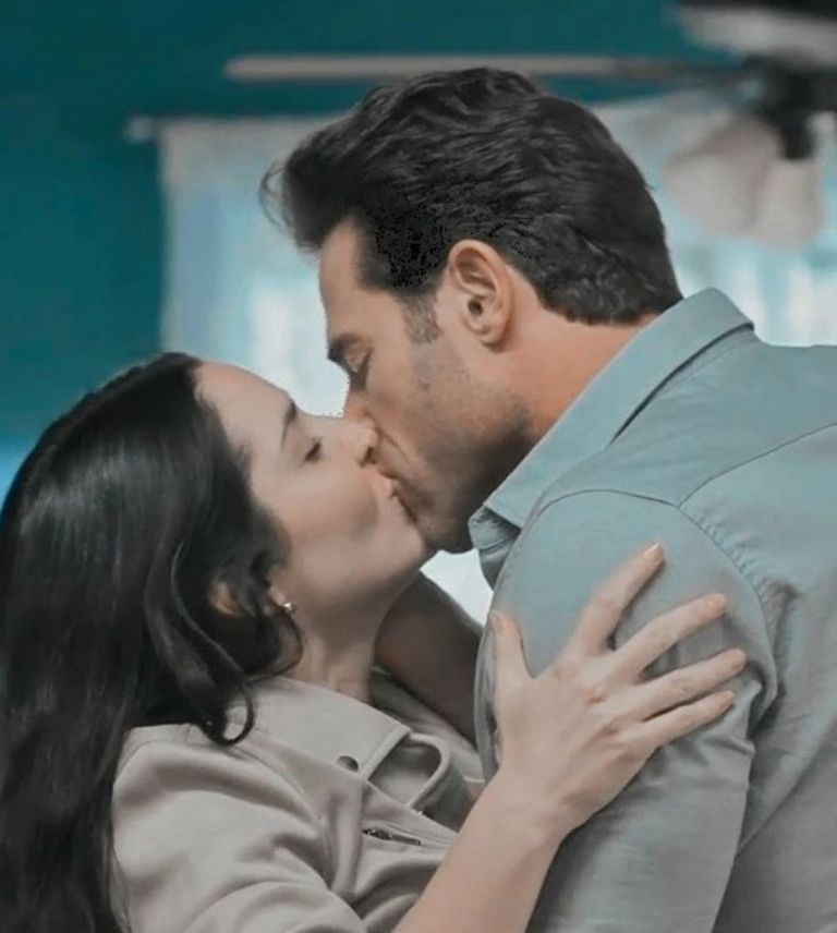 Sebastián y Ariadnne grabaron íntimas escenas