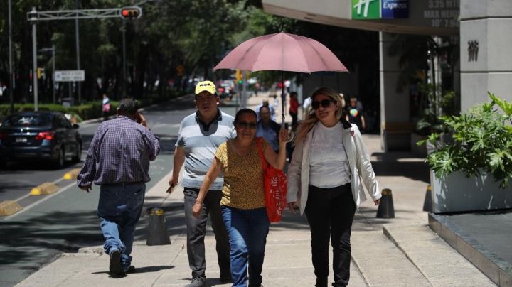 Alertan por ola de calor en la CDMX; la Conagua no descarta fuertes lluvias y granizadas por la tarde