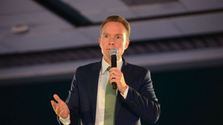 Tras ser recibido al grito de "¡Presidente!", Manuel Velasco habla de Anahí y RBD para ¿su campaña?