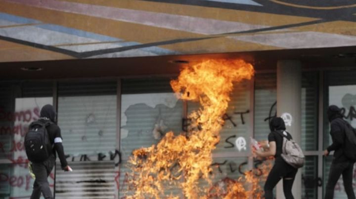 La UNAM denuncia 'actos vandálicos' en las instalaciones de la FAD; el paro de actividades continúa