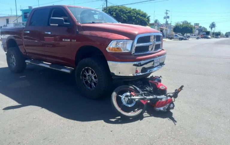 Autoridades se movilizaron por un accidente vehicular en Ciudad Obregón. Foto: Facebook