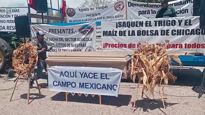 Productores de Sonora toman la caseta de cobro de la Carretera Internacional México 15