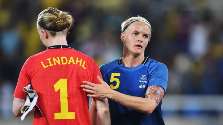 Nilla Fischer revela que futbolistas fueron obligadas a mostrar sus genitales en un Mundial Femenil