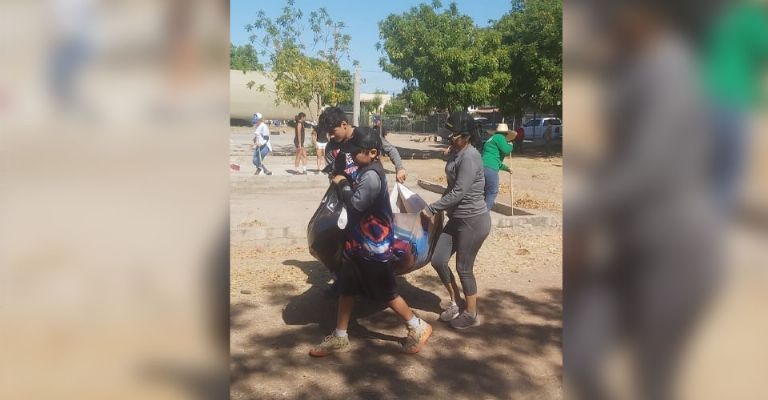 'Jalo por Obregón' realiza limpieza de área deportiva