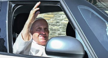 Papa Francisco fue dado de alta tras varios días en el hospital: "Estoy todavía vivo", expresó