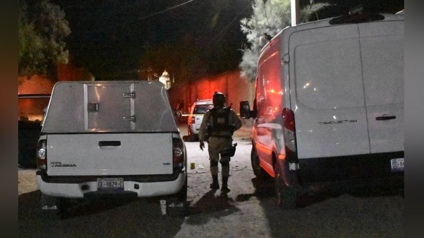 De múltiples puñaladas, hombre es asesinado a un costado de la carretera Juventino Rosas-Villagrán