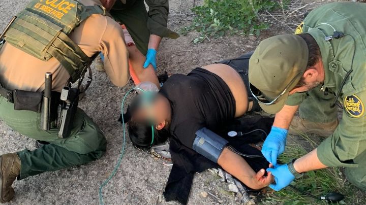 Patrulla Fronteriza atiende al Oriente de Nogales, Arizona a migrante mexicana; tenía heridas