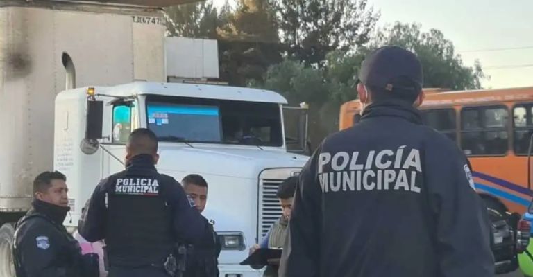 Autoridades llegan al sitio