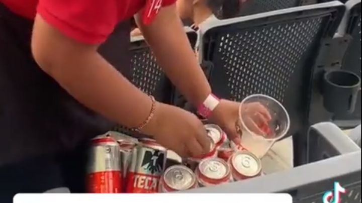 VIDEO: vendedora 'recicla' cerveza en el estadio Alfredo Harp Helú de los Diablos Rojos y se hace viral
