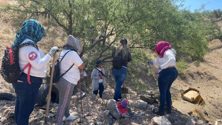Madres Buscadoras de Nogales rescatan los restos de tres cadáveres y uno fue entregado a su familia