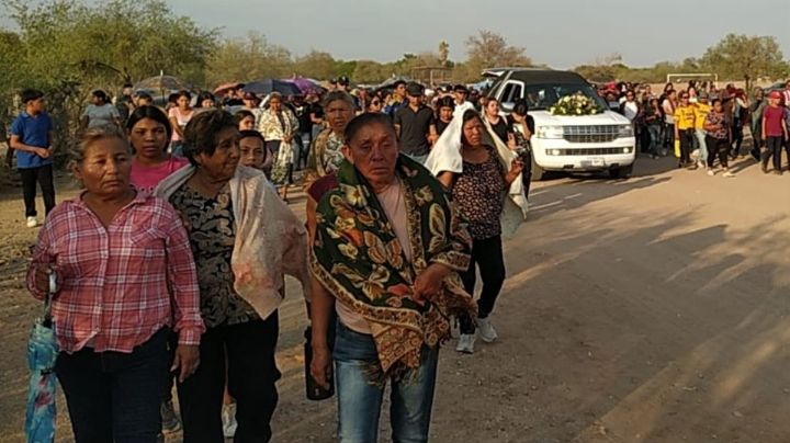 Navojoa: Dan el último adiós a Adolfo, joven asesinado en el baile de la comunidad de Etchohuaquila