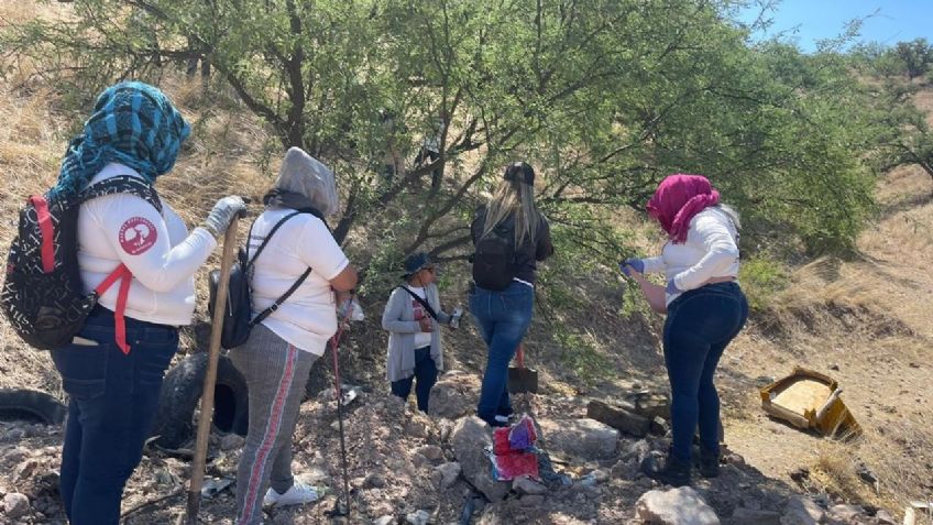 Madres Buscadoras de Nogales rescatan los restos de tres cadáveres y uno fue entregado a su familia