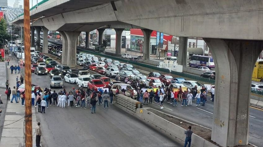 Maestros cumplen amenaza y colapsan el Edomex; bloquean 7 vías principales; no les pagan desde 2022