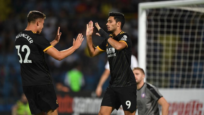 ¿Raúl Jiménez se va o se queda? Wolverhampton anuncia sus primeras bajas para la temporada 2023-2024