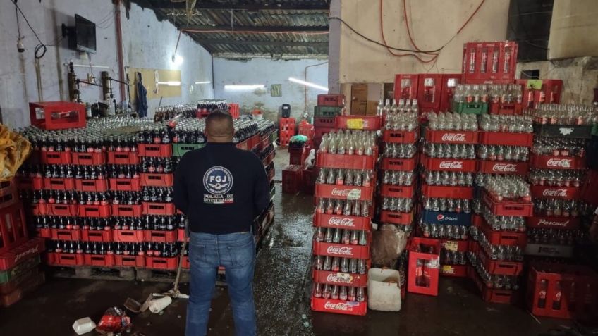 La Coca Cola pirata llega a La Paz, Estado de México ¿Quién está detrás de este negocio ilegal?