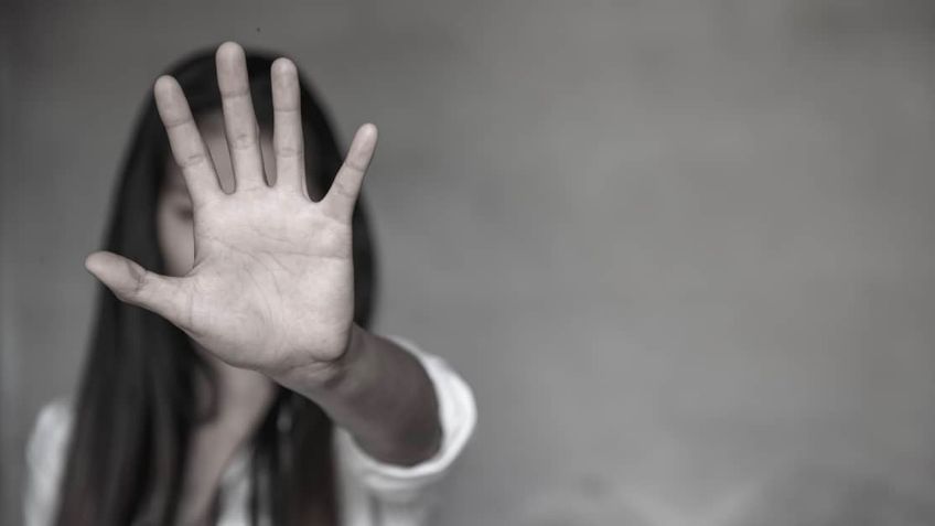 De no creer: Maestra del IPN evidencia a sus vecinos por tratar de atacarla con ácido; esto pasó