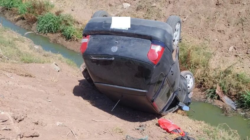 Fatídico accidente vehicular en Ciudad Obregón deja una víctima: Auto se volcó tras salir de camino