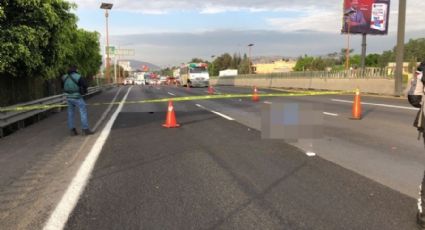 Tráiler de carga atropella a motociclista en la México-Pachuca; arrastró el cuerpo por 100 metros