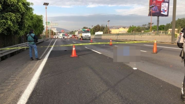 Tráiler de carga atropella a motociclista en la México-Pachuca; arrastró el cuerpo por 100 metros