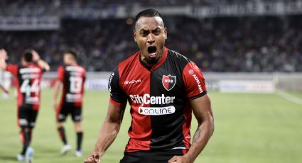 Newell's Old Boys hace oficial la llegada de Willer Ditta a Cruz Azul y le impone una condición